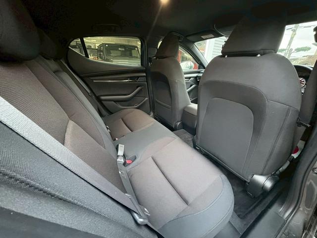 ＭＡＺＤＡ３ファストバック １５Ｓツーリング　４ＷＤ／マツダコネクト／フルセグＴＶ／３６０セーフティパッケージ／ドラレコ／ＥＴＣ／ヘッドアップディスプレイ／衝突被害軽減ブレーキ／レーダークルコン／ＬＥＤヘッドライト／純正１８インチアルミホイール（36枚目）