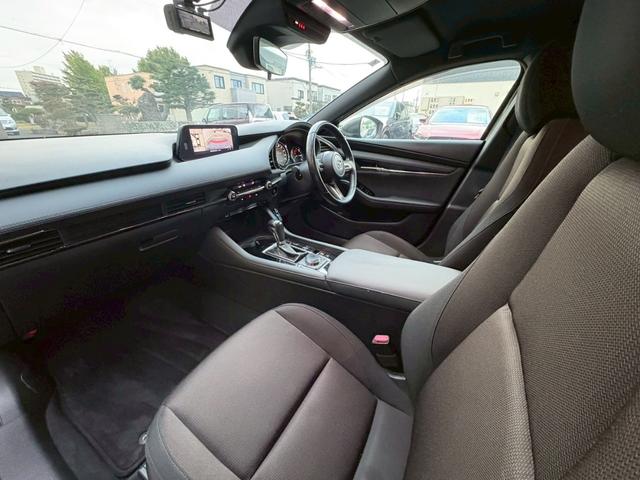 ＭＡＺＤＡ３ファストバック １５Ｓツーリング　４ＷＤ／マツダコネクト／フルセグＴＶ／３６０セーフティパッケージ／ドラレコ／ＥＴＣ／ヘッドアップディスプレイ／衝突被害軽減ブレーキ／レーダークルコン／ＬＥＤヘッドライト／純正１８インチアルミホイール（38枚目）