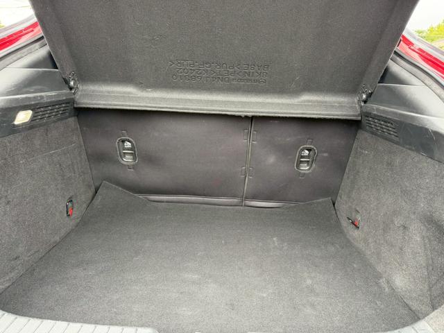 ＭＸ－３０ ベースグレード　４ＷＤ／インダストリアルクラシックパッケージ／ＢＯＳＥ／マツダコネクトナビＴＶ／３６０カメラ／クルージングトラフィックサポート／ヘッドアップディスプレイ／パワーシート／シートヒーター／ステアヒーター（45枚目）