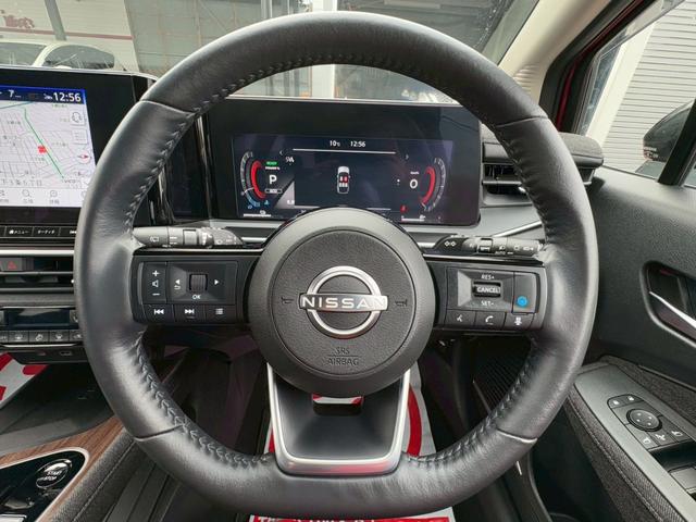 オーラ G FOUR レザーエディション プロパイロット/BOSEサウンド/メーカー純正9インチコネクトナビ/フルセグTV/全方位カメラ/ワイヤレス充電/ドラレコ/ETC2.0/黒革/シートヒーター/ステアヒーター/LEDライト/寒冷地仕様(8枚目)