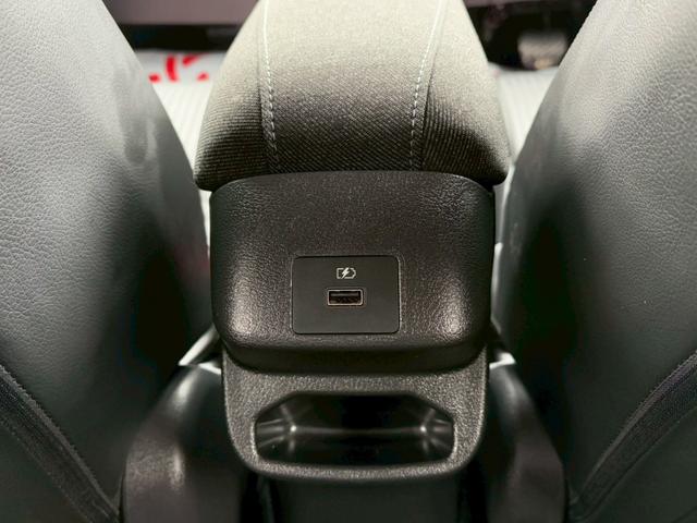 オーラ G FOUR レザーエディション プロパイロット/BOSEサウンド/メーカー純正9インチコネクトナビ/フルセグTV/全方位カメラ/ワイヤレス充電/ドラレコ/ETC2.0/黒革/シートヒーター/ステアヒーター/LEDライト/寒冷地仕様(35枚目)