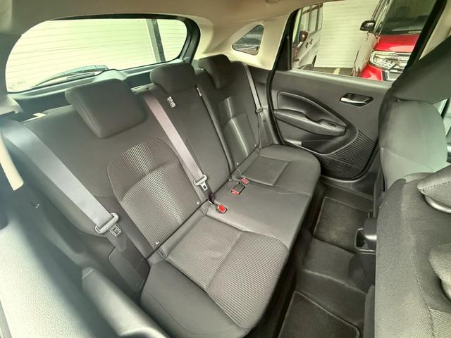 ノート Ｘ　ＦＯＵＲ　ハイブリッド４ＷＤ／ナビ／バックカメラ／ドライブレコーダー／ＥＴＣ／エマージェンシーブレーキ／シートヒーター／ステアヒーター／インテリジェントキー／プッシュスタート／アップルあんしんライト保証１年付（12枚目）