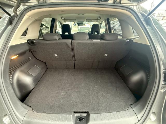 ノート Ｘ　ＦＯＵＲ　ハイブリッド４ＷＤ／ナビ／バックカメラ／ドライブレコーダー／ＥＴＣ／エマージェンシーブレーキ／シートヒーター／ステアヒーター／インテリジェントキー／プッシュスタート／アップルあんしんライト保証１年付（15枚目）