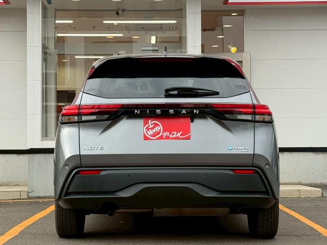 ノート Ｘ　ＦＯＵＲ　ハイブリッド４ＷＤ／ナビ／バックカメラ／ドライブレコーダー／ＥＴＣ／エマージェンシーブレーキ／シートヒーター／ステアヒーター／インテリジェントキー／プッシュスタート／アップルあんしんライト保証１年付（21枚目）