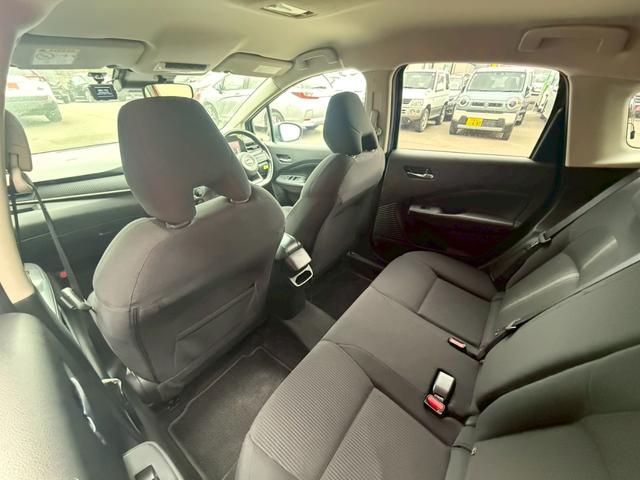 ノート Ｘ　ＦＯＵＲ　ハイブリッド４ＷＤ／ナビ／バックカメラ／ドライブレコーダー／ＥＴＣ／エマージェンシーブレーキ／シートヒーター／ステアヒーター／インテリジェントキー／プッシュスタート／アップルあんしんライト保証１年付（36枚目）