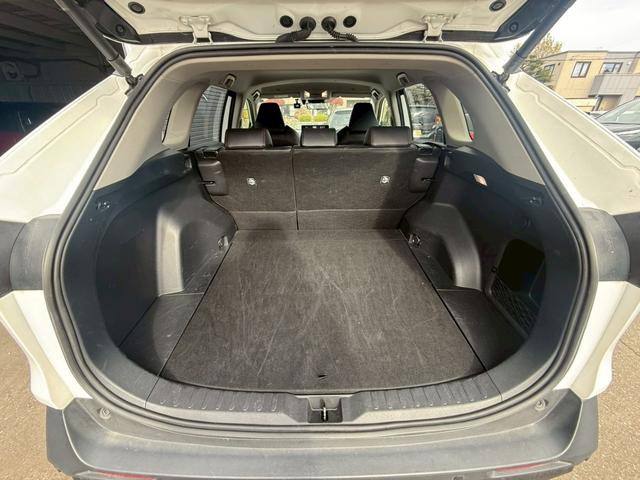 RAV4 アドベンチャー オフロードパッケージII 純正ナビ/フルセグTV/パノラミックビューモニター/デジタルインナーミラー/パワーバックドア/黒合皮シート/シートベンチレーション/パワーシート/ステアヒーター/純正18インチアルミ/LED/寒冷地(14枚目)