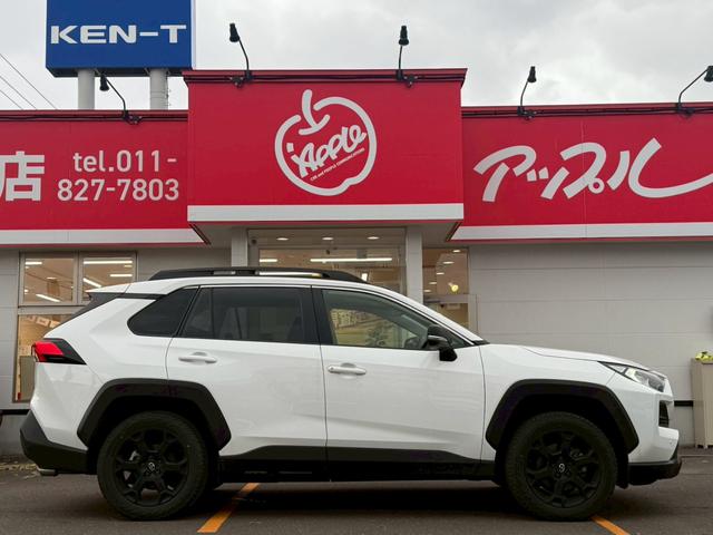 RAV4 アドベンチャー オフロードパッケージII 純正ナビ/フルセグTV/パノラミックビューモニター/デジタルインナーミラー/パワーバックドア/黒合皮シート/シートベンチレーション/パワーシート/ステアヒーター/純正18インチアルミ/LED/寒冷地(17枚目)