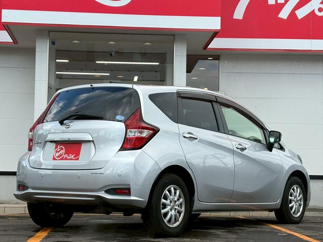 ノート Ｘ　ＦＯＵＲ　４ＷＤ／純正ナビ／フルセグＴＶ／バックカメラ／ドラレコ／ＥＴＣ／ワンオーナー車／走行距離１１０００キロ／衝突被害軽減ブレーキ／スマートキー／プッシュスタート／車検整備付／アップルあんしんライト保証１年（16枚目）