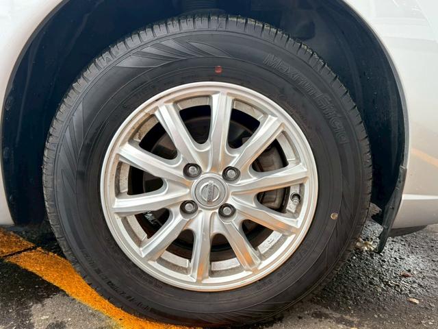 ノート Ｘ　ＦＯＵＲ　４ＷＤ／純正ナビ／フルセグＴＶ／バックカメラ／ドラレコ／ＥＴＣ／ワンオーナー車／走行距離１１０００キロ／衝突被害軽減ブレーキ／スマートキー／プッシュスタート／車検整備付／アップルあんしんライト保証１年（22枚目）