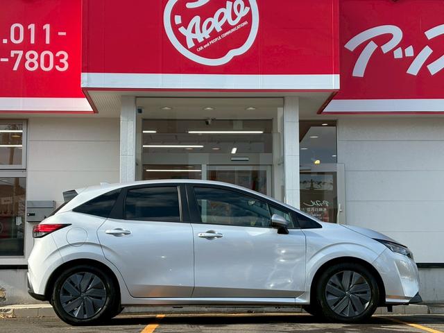 ノート Ｘ　ＦＯＵＲ　ハイブリッド４ＷＤ／ナビ／バックカメラ／エマージェンシーブレーキ／インテリジェントキー／プッシュスタート／シートヒーター／ステアリングヒーター／ＵＳＢ／車検整備付き／アップルあんしんライト保証１年付き（18枚目）