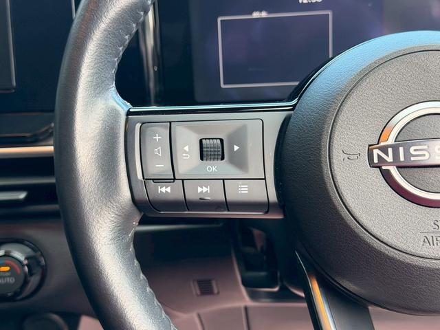 ノート Ｘ　ＦＯＵＲ　ハイブリッド４ＷＤ／ナビ／バックカメラ／エマージェンシーブレーキ／インテリジェントキー／プッシュスタート／シートヒーター／ステアリングヒーター／ＵＳＢ／車検整備付き／アップルあんしんライト保証１年付き（24枚目）