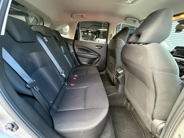 ノート Ｘ　ＦＯＵＲ　ハイブリッド４ＷＤ／ナビ／バックカメラ／エマージェンシーブレーキ／インテリジェントキー／プッシュスタート／シートヒーター／ステアリングヒーター／ＵＳＢ／車検整備付き／アップルあんしんライト保証１年付き（33枚目）