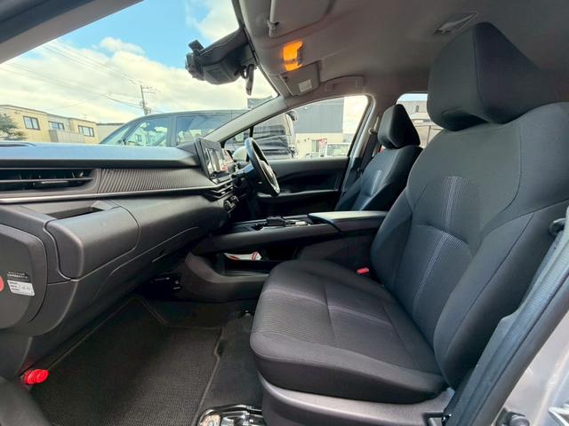 ノート Ｘ　ＦＯＵＲ　ハイブリッド４ＷＤ／ナビ／バックカメラ／エマージェンシーブレーキ／インテリジェントキー／プッシュスタート／シートヒーター／ステアリングヒーター／ＵＳＢ／車検整備付き／アップルあんしんライト保証１年付き（34枚目）