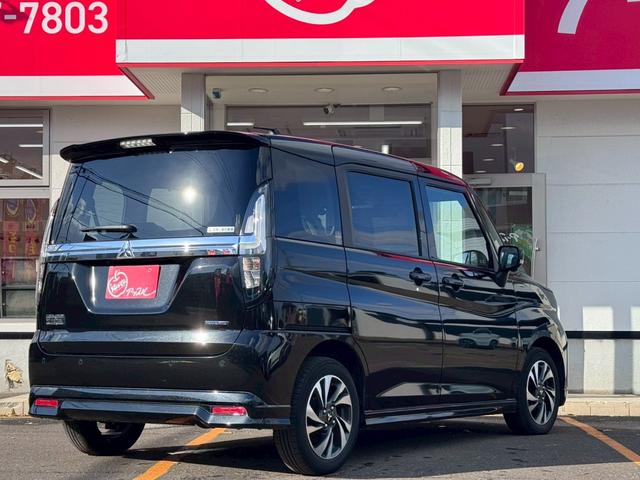 デリカＤ：２ カスタムハイブリッドＭＶ　全方位カメラパッケージ　４ＷＤ／ナビ／全方位カメラ／両側パワースライドドア／衝突被害軽減／ヘッドアップディスプレイ／ＬＥＤヘッドライト／オートハイビーム／アダプティブクルコン／シートヒーター／スマートキー／プッシュスタート（16枚目）