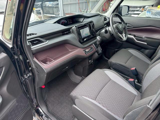 デリカＤ：２ カスタムハイブリッドＭＶ　全方位カメラパッケージ　４ＷＤ／ナビ／全方位カメラ／両側パワースライドドア／衝突被害軽減／ヘッドアップディスプレイ／ＬＥＤヘッドライト／オートハイビーム／アダプティブクルコン／シートヒーター／スマートキー／プッシュスタート（41枚目）