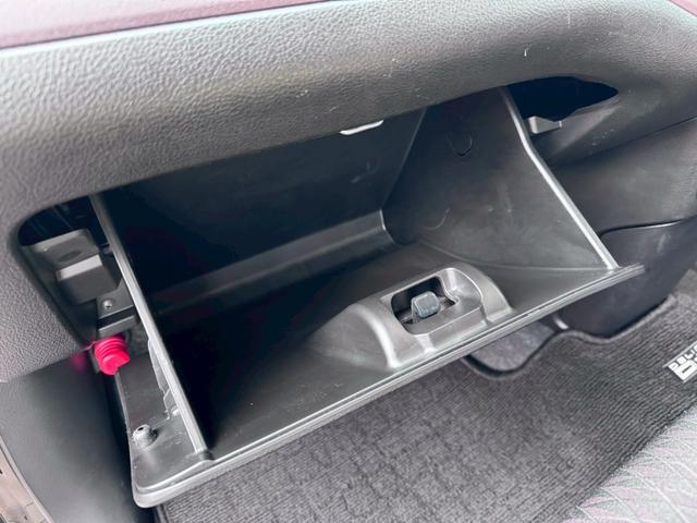 デリカＤ：２ カスタムハイブリッドＭＶ　全方位カメラパッケージ　４ＷＤ／ナビ／全方位カメラ／両側パワースライドドア／衝突被害軽減／ヘッドアップディスプレイ／ＬＥＤヘッドライト／オートハイビーム／アダプティブクルコン／シートヒーター／スマートキー／プッシュスタート（45枚目）