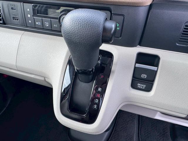 Ｎ－ＢＯＸ ファッションスタイル　４ＷＤ／純正９インチコネクトナビ／バックカメラ／両側パワースライドドア／ホンダセンシング／シートヒーター／アダプティブクルコン／ＬＥＤライト／オートハイビーム／スマートキー／プッシュスタート／ＵＳＢ（8枚目）