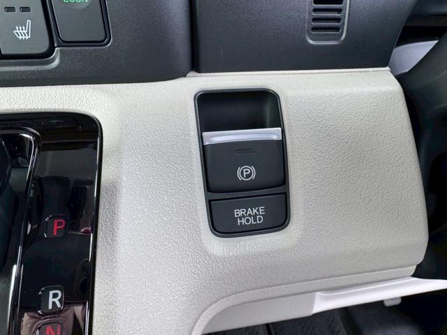 Ｎ－ＢＯＸ ファッションスタイル　４ＷＤ／純正９インチコネクトナビ／バックカメラ／両側パワースライドドア／ホンダセンシング／シートヒーター／アダプティブクルコン／ＬＥＤライト／オートハイビーム／スマートキー／プッシュスタート／ＵＳＢ（32枚目）