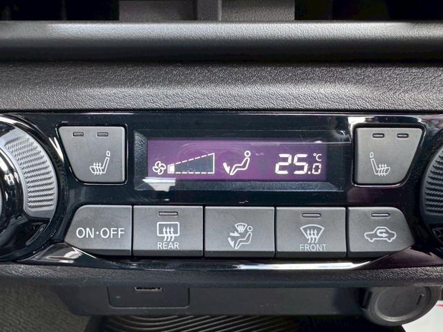 ノート X FOUR ハイブリッド4WD/ナビ/バックカメラ/エマージェンシーブレーキ/シートヒーター/ステアリングヒーター/インテリジェントキー/プッシュスタート/ETC/USB/アップルあんしんライト保証1年付き(7枚目)