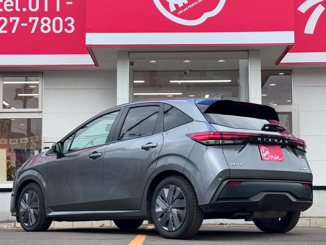 ノート X FOUR ハイブリッド4WD/ナビ/バックカメラ/エマージェンシーブレーキ/シートヒーター/ステアリングヒーター/インテリジェントキー/プッシュスタート/ETC/USB/アップルあんしんライト保証1年付き(19枚目)