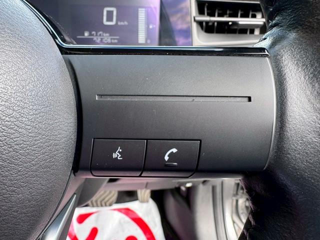 ノート X FOUR ハイブリッド4WD/ナビ/バックカメラ/エマージェンシーブレーキ/シートヒーター/ステアリングヒーター/インテリジェントキー/プッシュスタート/ETC/USB/アップルあんしんライト保証1年付き(25枚目)