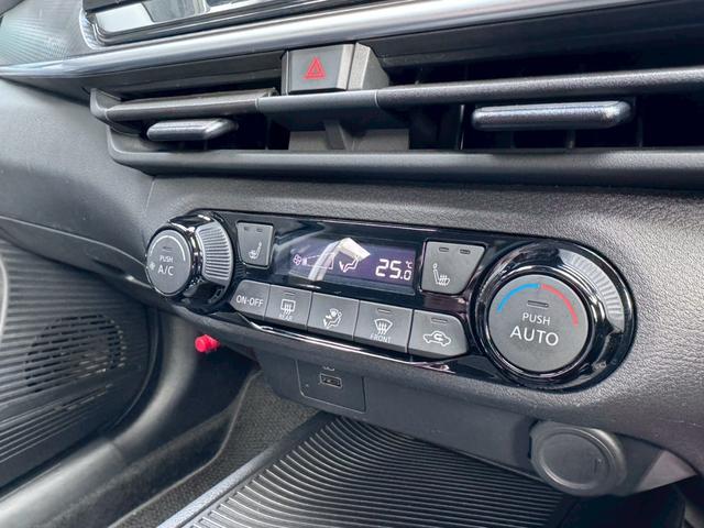 ノート X FOUR ハイブリッド4WD/ナビ/バックカメラ/エマージェンシーブレーキ/シートヒーター/ステアリングヒーター/インテリジェントキー/プッシュスタート/ETC/USB/アップルあんしんライト保証1年付き(28枚目)