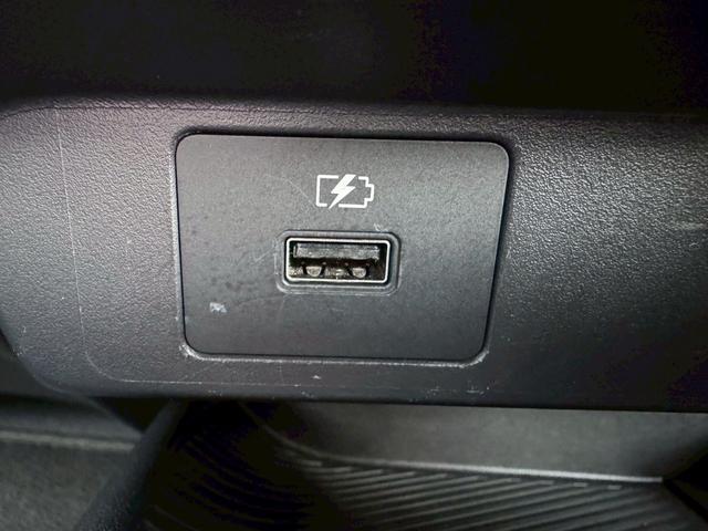 ノート X FOUR ハイブリッド4WD/ナビ/バックカメラ/エマージェンシーブレーキ/シートヒーター/ステアリングヒーター/インテリジェントキー/プッシュスタート/ETC/USB/アップルあんしんライト保証1年付き(29枚目)