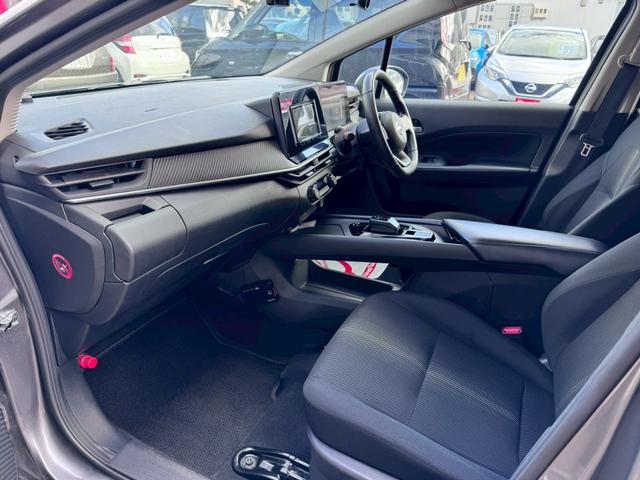 ノート X FOUR ハイブリッド4WD/ナビ/バックカメラ/エマージェンシーブレーキ/シートヒーター/ステアリングヒーター/インテリジェントキー/プッシュスタート/ETC/USB/アップルあんしんライト保証1年付き(34枚目)