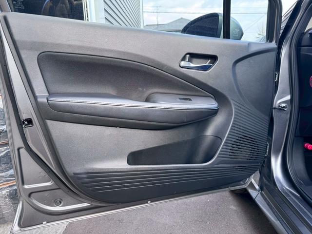 ノート X FOUR ハイブリッド4WD/ナビ/バックカメラ/エマージェンシーブレーキ/シートヒーター/ステアリングヒーター/インテリジェントキー/プッシュスタート/ETC/USB/アップルあんしんライト保証1年付き(39枚目)