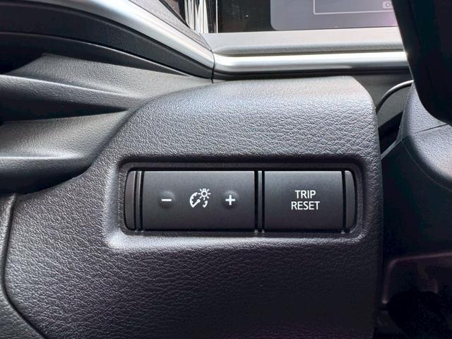 ノート X FOUR ハイブリッド4WD/ナビ/バックカメラ/エマージェンシーブレーキ/シートヒーター/ステアリングヒーター/インテリジェントキー/プッシュスタート/ETC/USB/アップルあんしんライト保証1年付き(43枚目)