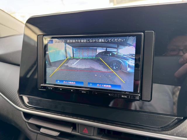 ノート Ｘ　ＦＯＵＲ　ハイブリッド４ＷＤ／ナビ／バックカメラ／ＥＴＣ／エマージェンシーブレーキ／シートヒーター／ステアヒーター／インテリジェントキー／プッシュスタート／ＵＳＢ／車検整備付／アップルあんしんライト保証１年付（5枚目）