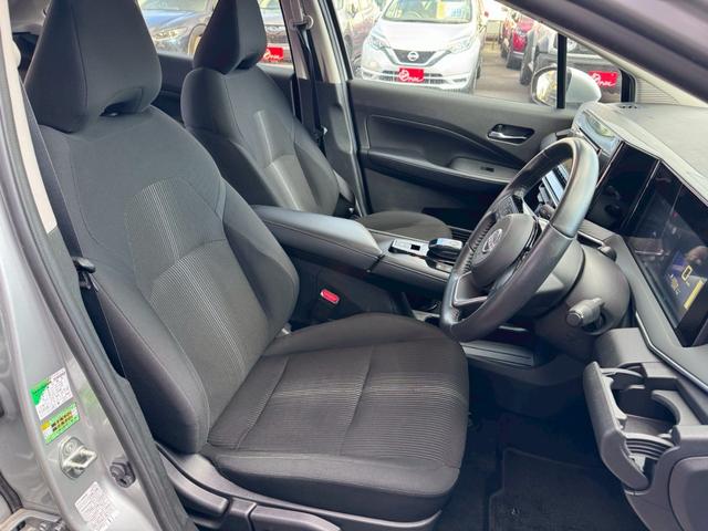 ノート Ｘ　ＦＯＵＲ　ハイブリッド４ＷＤ／ナビ／バックカメラ／ＥＴＣ／エマージェンシーブレーキ／シートヒーター／ステアヒーター／インテリジェントキー／プッシュスタート／ＵＳＢ／車検整備付／アップルあんしんライト保証１年付（33枚目）