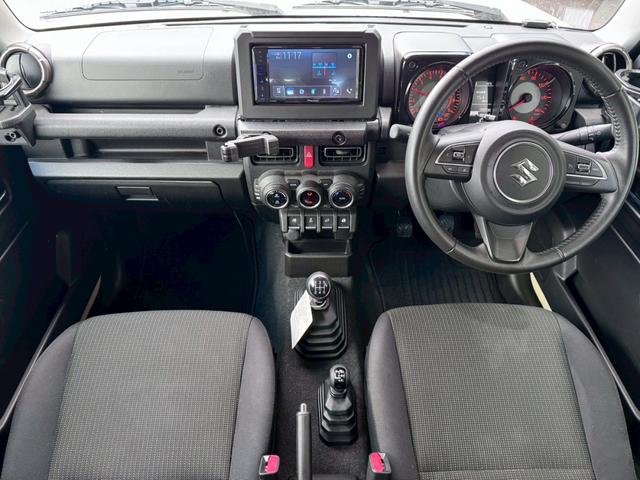 ジムニー ＸＣ　５速マニュアルターボ／ディスプレイオーディオ／セーフティサポート／クルコン／ＬＥＤヘッドライト／ハイビームアシスト／シートヒーター／スマートキー／プッシュスタート／アップルあんしんライト保証１年付（3枚目）