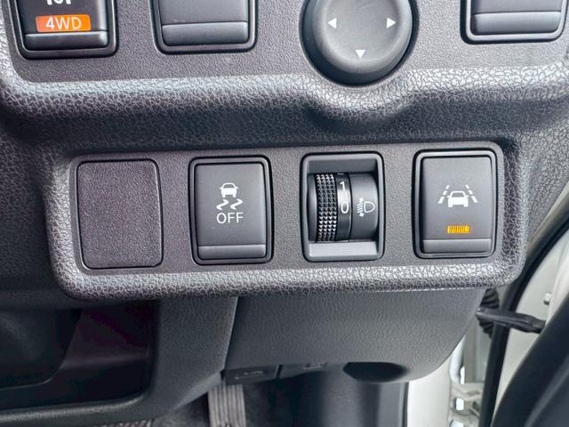 NISSAN NOTE E-POWER B FOUR