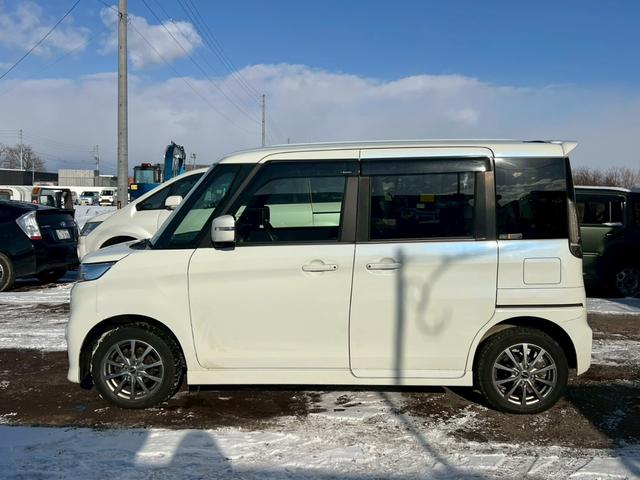 スペーシアカスタムＺ ベースグレード　両側スライド片側電動ドア　ＣＤ－ＭＤデッキ　シートヒーター　プッシュスタート　フロントフォグ　シートヒーター　ＨＩＤヘッドライト　スマートキー　電動格納ドアミラー（5枚目）