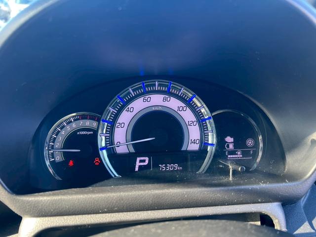 スペーシアカスタムＺ ベースグレード　両側スライド片側電動ドア　ＣＤ－ＭＤデッキ　シートヒーター　プッシュスタート　フロントフォグ　シートヒーター　ＨＩＤヘッドライト　スマートキー　電動格納ドアミラー（15枚目）