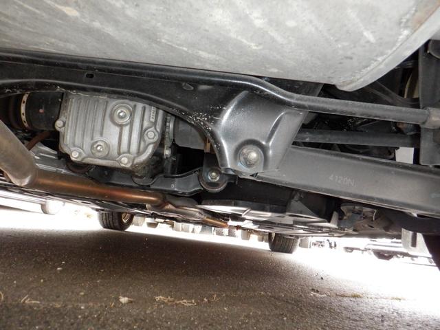 インプレッサスポーツ ２．０ｉアイサイト　４ＷＤ　ＣＶＴ　衝突被害軽減システム　クルーズコントロール　パドルシフト　ＥＳＣ　ナビＴＶバックモニター　プッシュスタート　スマートキー　アイドリングストップ　１６インチ純正アルミ　ＨＩＤヘッドライト（27枚目）