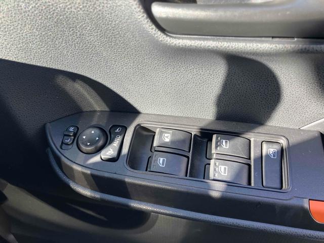 タント ファンクロス 4WD バックカメラ 両側電動スライドドア クリアランスソナー 衝突被害軽減システム オートライト LEDヘッドランプ スマートキー アイドリングストップ 電動格納ミラー ベンチシート CVT(10枚目)