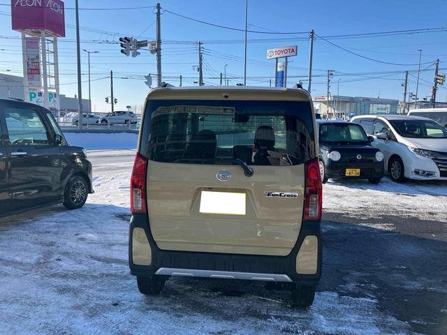 タント ファンクロス 4WD バックカメラ 両側電動スライドドア クリアランスソナー 衝突被害軽減システム オートライト LEDヘッドランプ スマートキー アイドリングストップ 電動格納ミラー ベンチシート CVT(16枚目)