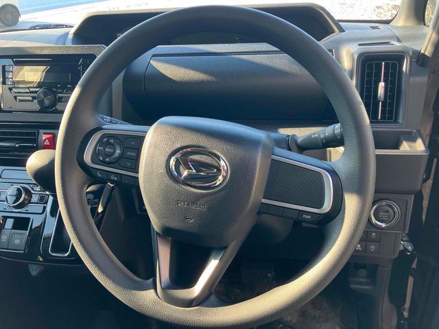 タント カスタムX 4WD バックカメラ 両側電動スライドドア クリアランスソナー 衝突被害軽減システム オートライト LEDヘッドランプ スマートキー アイドリングストップ 電動格納ミラー シートヒーター ベンチシート(3枚目)