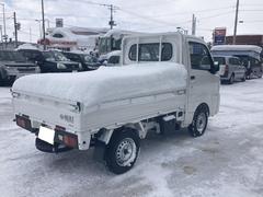 お車の知識がなくても大丈夫です！皆様のご来店をスタッフ一同、心よりお待ちしております。 5