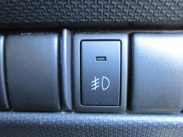 ソリオ Ｓ　４ＷＤ　両側パワースライド　ＨＤＤナビ　エンジンスターター　フルセグＴＶ　ｂｌｕｅｔｏｏｔｈ　ＨＩＤライト　フォグランプ　ＥＴＣ（33枚目）