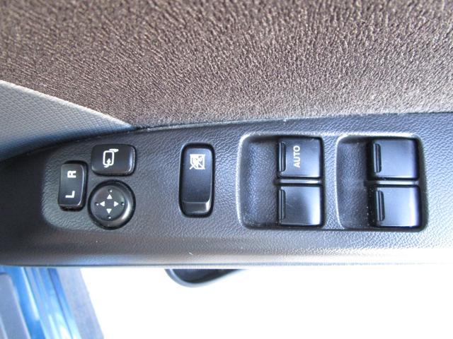 ソリオ Ｓ　４ＷＤ　両側パワースライド　ＨＤＤナビ　エンジンスターター　フルセグＴＶ　ｂｌｕｅｔｏｏｔｈ　ＨＩＤライト　フォグランプ　ＥＴＣ（36枚目）