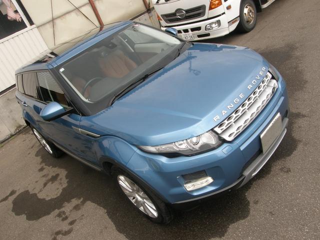レンジローバーイヴォーク プレステージ　４ＷＤ　パノラマガラスルーフ　ナビＴＶ　サイドバックカメラ　パワーリアゲート　ブラウンレザーシート　スマートキー　テレインレスポンス（4枚目）