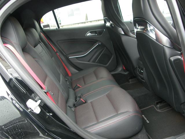 GLAクラス GLA45 AMG 4マチック エディション1 限定車 AMGパフォーマンスシート、ステアリング、サスペンション 純ナビDTV ETC パワーバックドア 20インチアルミ リアスポイラー AMGパフォーマンスエキゾースト(9枚目)