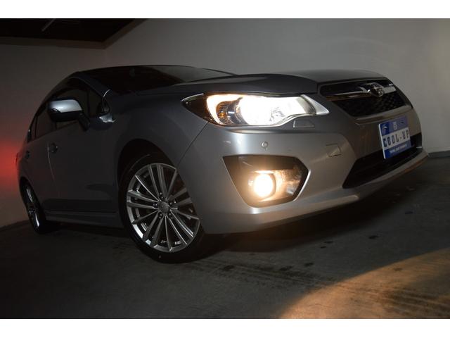 2.0i-Sアイサイト 4WD・純正SDナビテレビ・バックモニター・ディスチャージライト・追突軽減ブレーキ・横滑り防止装置・アイドリングストップ・ヘッドライトウォッシャー・フロントパワーシート・ETC(5枚目)