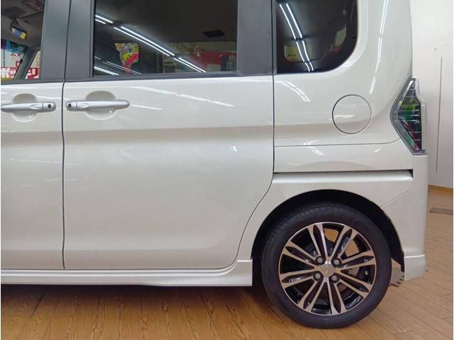 タント カスタムＲＳ　トップエディションＳＡＩＩＩ　４ＷＤ・純正ＳＤナビフルセグテレビ・ＣＤ・ＤＶＤ・Ｂｌｕｅｔｏｏｔｈ・バックカメラ・衝突軽減ブレーキ・横滑り防止装置・アイドルストップ・両側パワースライド・シートヒーター・純正ドライブレコーダー（6枚目）