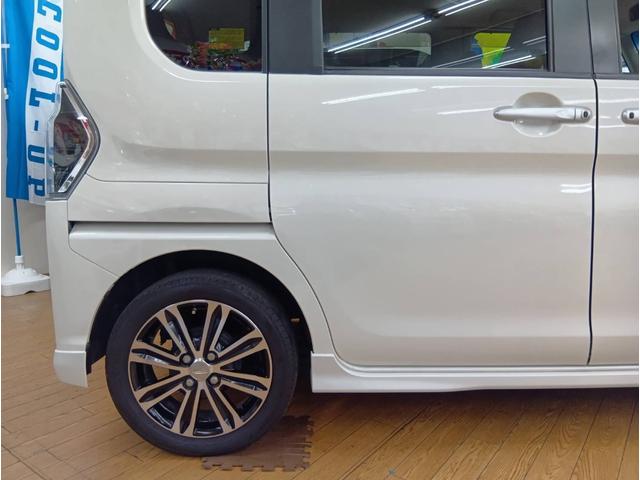 タント カスタムＲＳ　トップエディションＳＡＩＩＩ　４ＷＤ・純正ＳＤナビフルセグテレビ・ＣＤ・ＤＶＤ・Ｂｌｕｅｔｏｏｔｈ・バックカメラ・衝突軽減ブレーキ・横滑り防止装置・アイドルストップ・両側パワースライド・シートヒーター・純正ドライブレコーダー（9枚目）