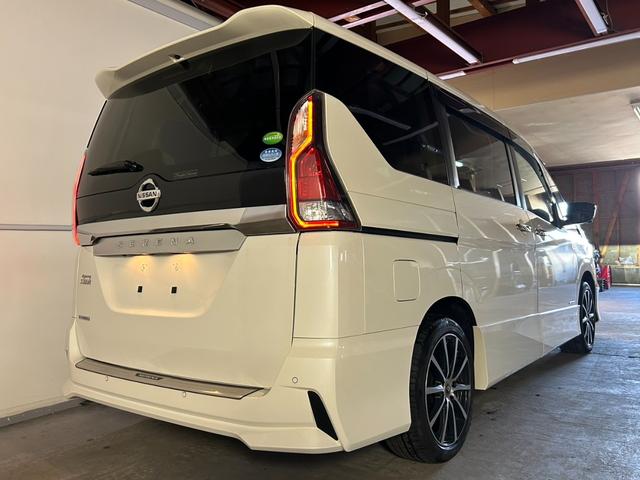 セレナ ハイウェイスター　ＶセレクションＩＩ　４ＷＤ・純正ＳＤツインモニター・ＣＤ・ＤＶＤ・Ｂｌｕｅｔｏｏｔｈ・アラウンドビューモニター・両側パワースライドドア・プロパイロット・衝突軽減ブレーキ・横滑り防止装置・クリアランスソナー・ＥＴＣ（16枚目）