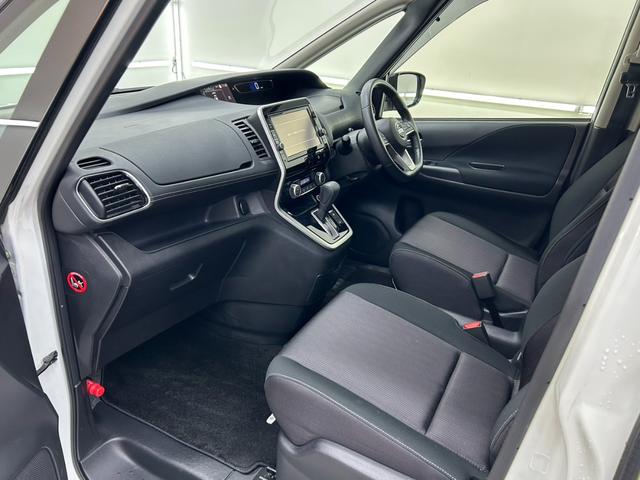 セレナ ハイウェイスター　ＶセレクションＩＩ　４ＷＤ・純正ＳＤツインモニター・ＣＤ・ＤＶＤ・Ｂｌｕｅｔｏｏｔｈ・アラウンドビューモニター・両側パワースライドドア・プロパイロット・衝突軽減ブレーキ・横滑り防止装置・クリアランスソナー・ＥＴＣ（64枚目）